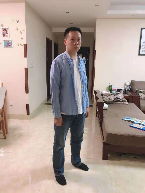 以勒的第一张照片--泉州交友中心